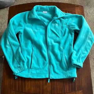 Brand New Women’s Columbia fleece!